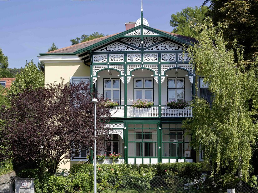 Das Objekt ist eine aus dem 19. Jahrhundert erhaltene Villa.
