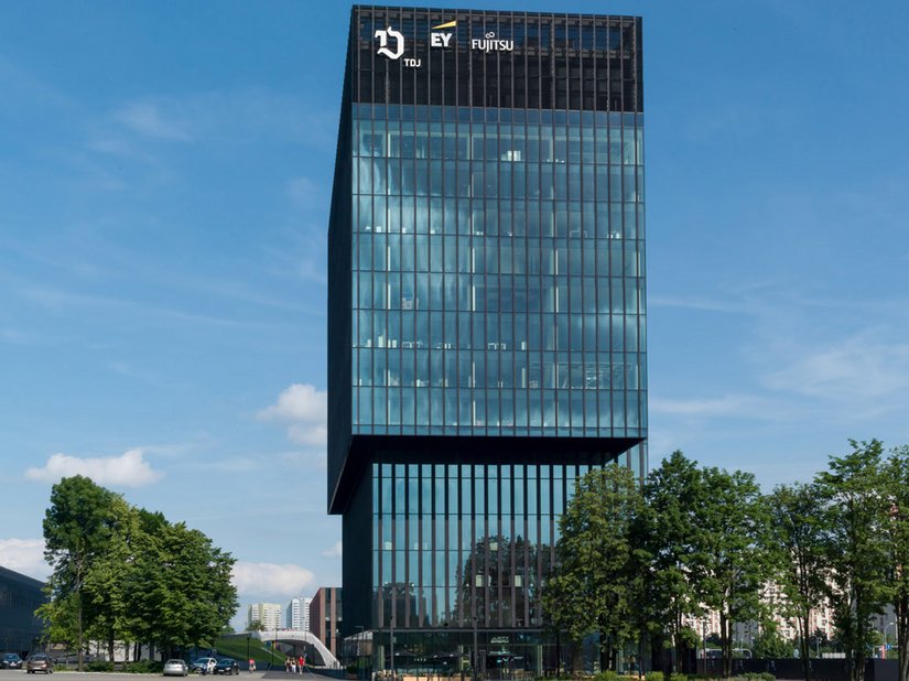 Das Bürohaus liegt im Zentrum der Stadt Katowice.