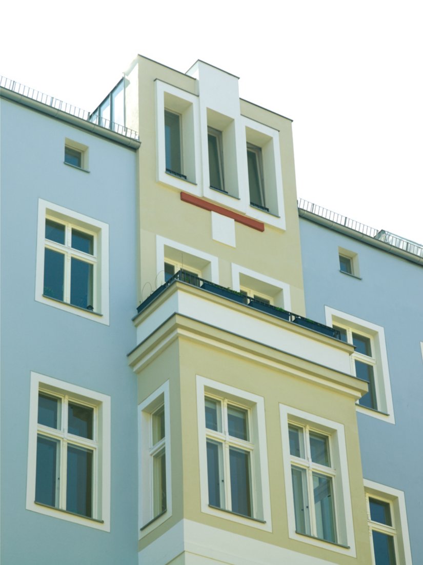 Das harmonische Zusammenspiel der Farbtöne und die gelungene Einfügung der neuen Gebäudeteile verleihen dem Gebäudeensemble bis ins Detail eine hohe gestalterische Qualität.