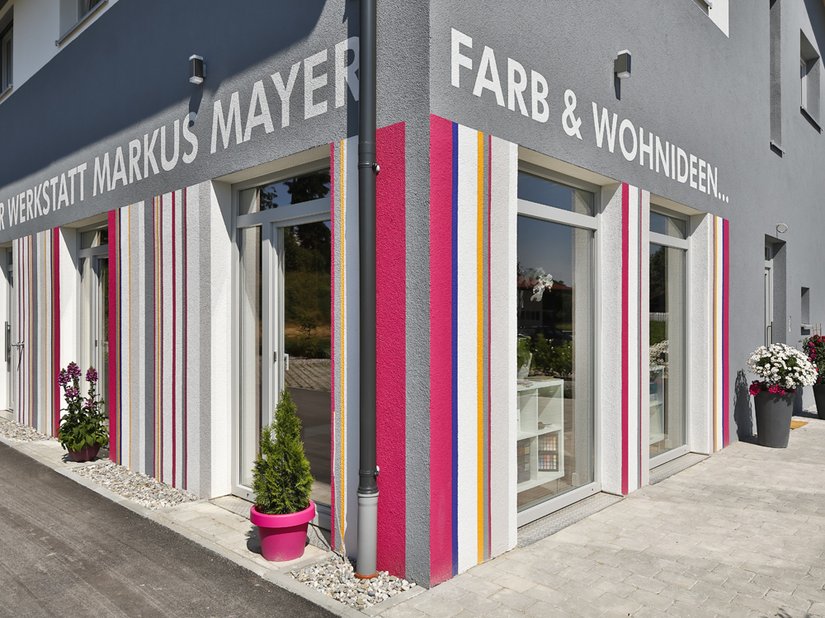 Unverkennbar- der markante Showroom- Bereich.